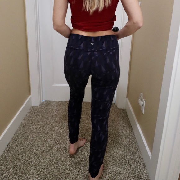 Lululemon leggings size 8 - Picture 7 of 14